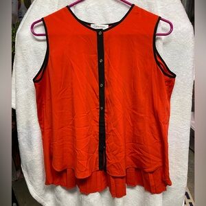 Classic Calvin Klein flowy tank.